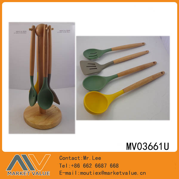 MV03661U Sets Of 4Pcs Silicon Tools With Wooden Stand In Color Bo