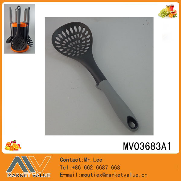 Nylon Kitchen Tools With Tpr Handle/Strainer