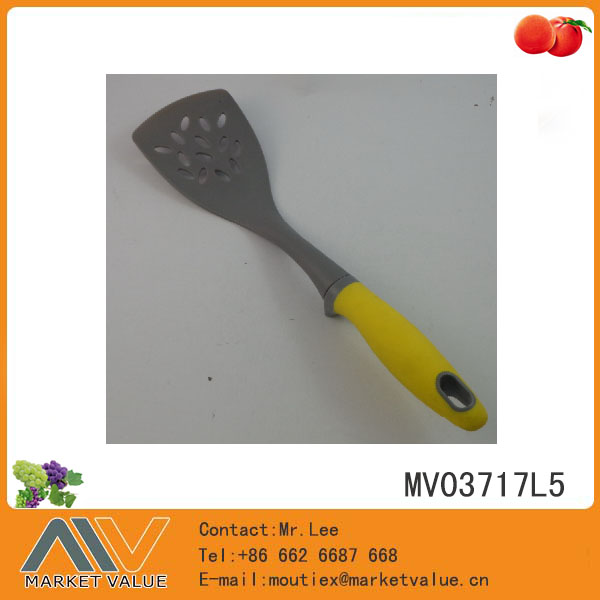 MV03717L5 Nylon Kitchen Tools With Rubber Handle/Slotted Shavel