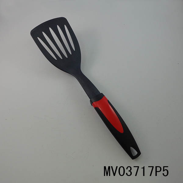 MV03717P5 Nylon Slotted Shovel With Ppr Handle