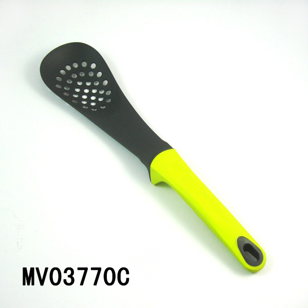 MV03770C Nylon Slotted Soup/Kitchen Tools With Rubber Handle