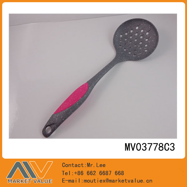 MV03778C3 Rubber Handle Nylon Kitchen Tools /Strainer