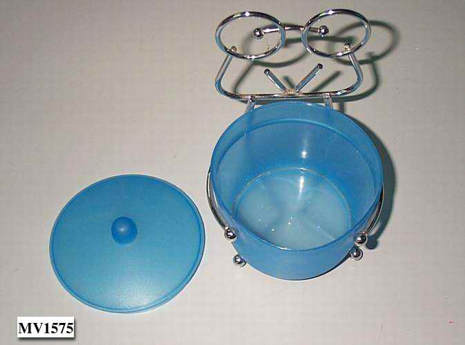 MV1575 Plastic Cup W.Metal Holder