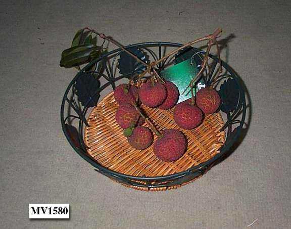 MV1580 Wire Fruit Basket W/Intertexture Bottom