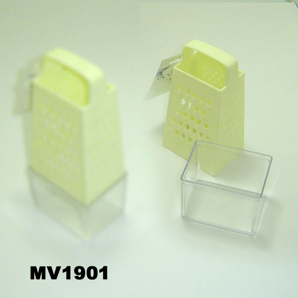 MV1901 4 Side Plastic Grater With Tray