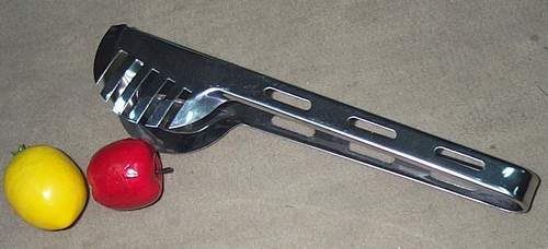 MV1902 S/S Food Tongs
