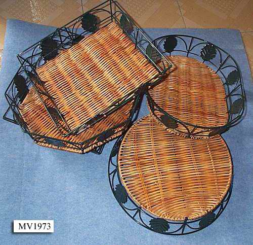 MV1973 Fruit Basket W/Intertexture Bottom