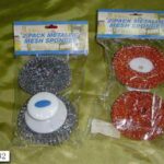2Pcs Metallic Mesh Sponge In Pvc Bag W/Hang Card