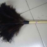 A006 15"Camelbird Feather Brush W/Wooden Handle