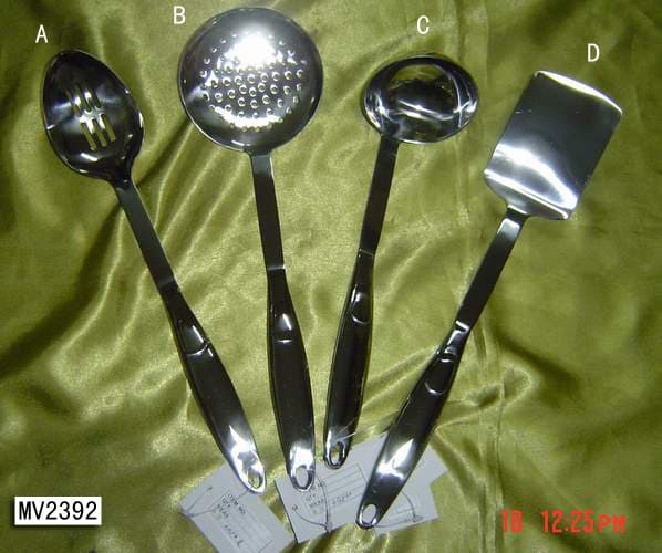 MV2392B S/S Strainer W/Hollow Handle