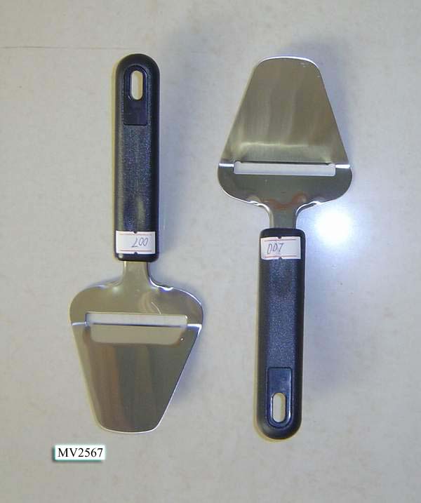 MV2567 Cheese Grate & Service Plastic Handle