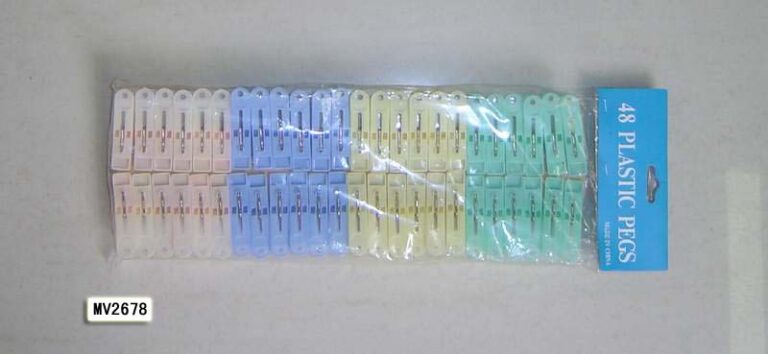 48 Plastic Clothes Peg