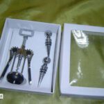 Wine Bottle Opener W/2Pcs Bottle Plug