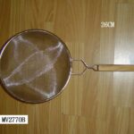 Strainer Wooden Handle 26Cm