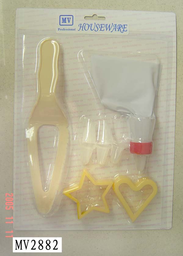 MV2882 Plastic Cheese & 2Pcs Cookie Mould & 6Head Milker B/C
