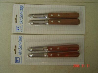 Set Of 2 Peeler Wooden Handle