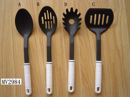 MV2984C Plastic Handle Nylon Kitchen Tool Spaghetti