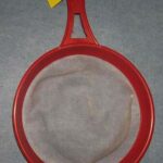 18Cm Plastic Strainer