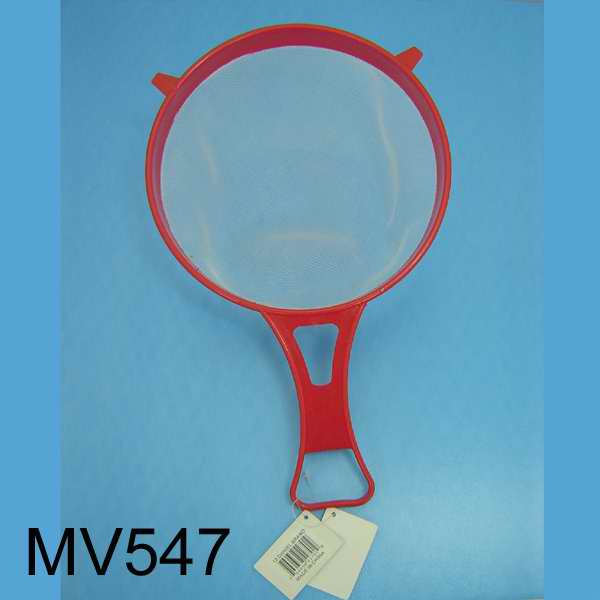 MV547 8In.Plastic Strainer W.Handle Tc