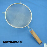 18Cm S/S Strainer Wooden Handle Hang Tag