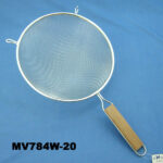 20Cm S/S Strainer Wooden Handle Hang Tag