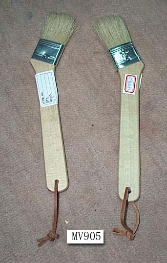 MV905 Wooden Brush