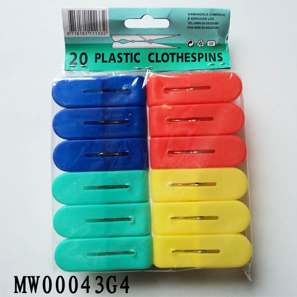 12Pcs Plastic Clothes Pegs W/Pe Shrink