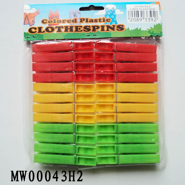 24Pcs Plastic Clothes Pegs W/Pe Shrink