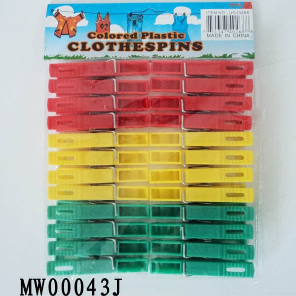 24Pcs Plastic Clothes Pegs W/Pe Shrink