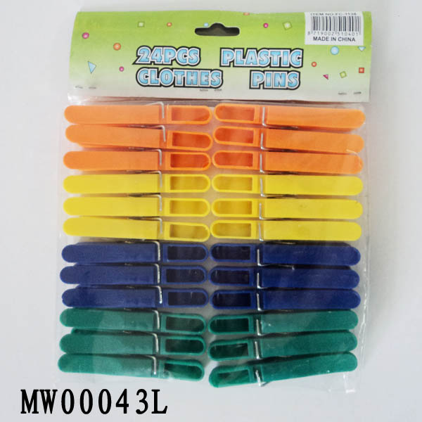 24Pcs Plastic Clothes Pegs W/Pe Shrink