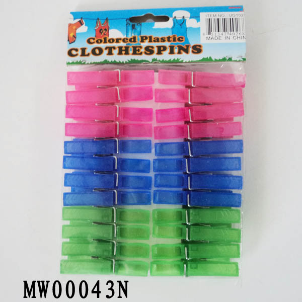 24Pcs Plastic Clothes Pegs W/Pe Shrink