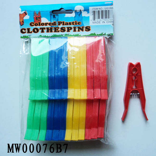 MW00076B7 24Pcs Plastic Clothes Pegs W/Pe Shrink