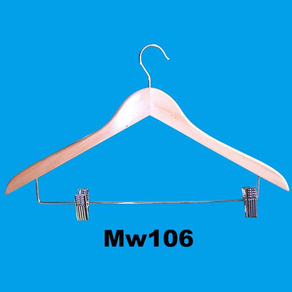 MW106 Wooden Clothes Hanger W/2Pcs Pegs