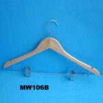 Wooden Clothes Hanger W/2Pcs Pegs