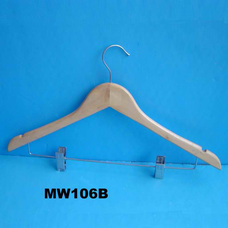 MW106B Wooden Clothes Hanger W/2Pcs Pegs
