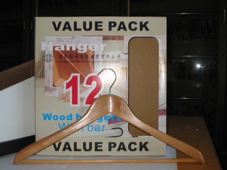12Pcs Wooden Clothes Hanger In Color Box